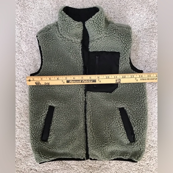 SOVEREIGN CODE Kid’s Clubhouse Reversible Vest | Size 6 - Picture 9 of 10